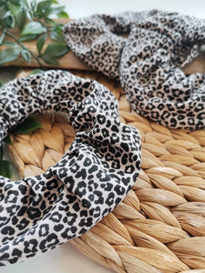 Scrunchie "Leo"