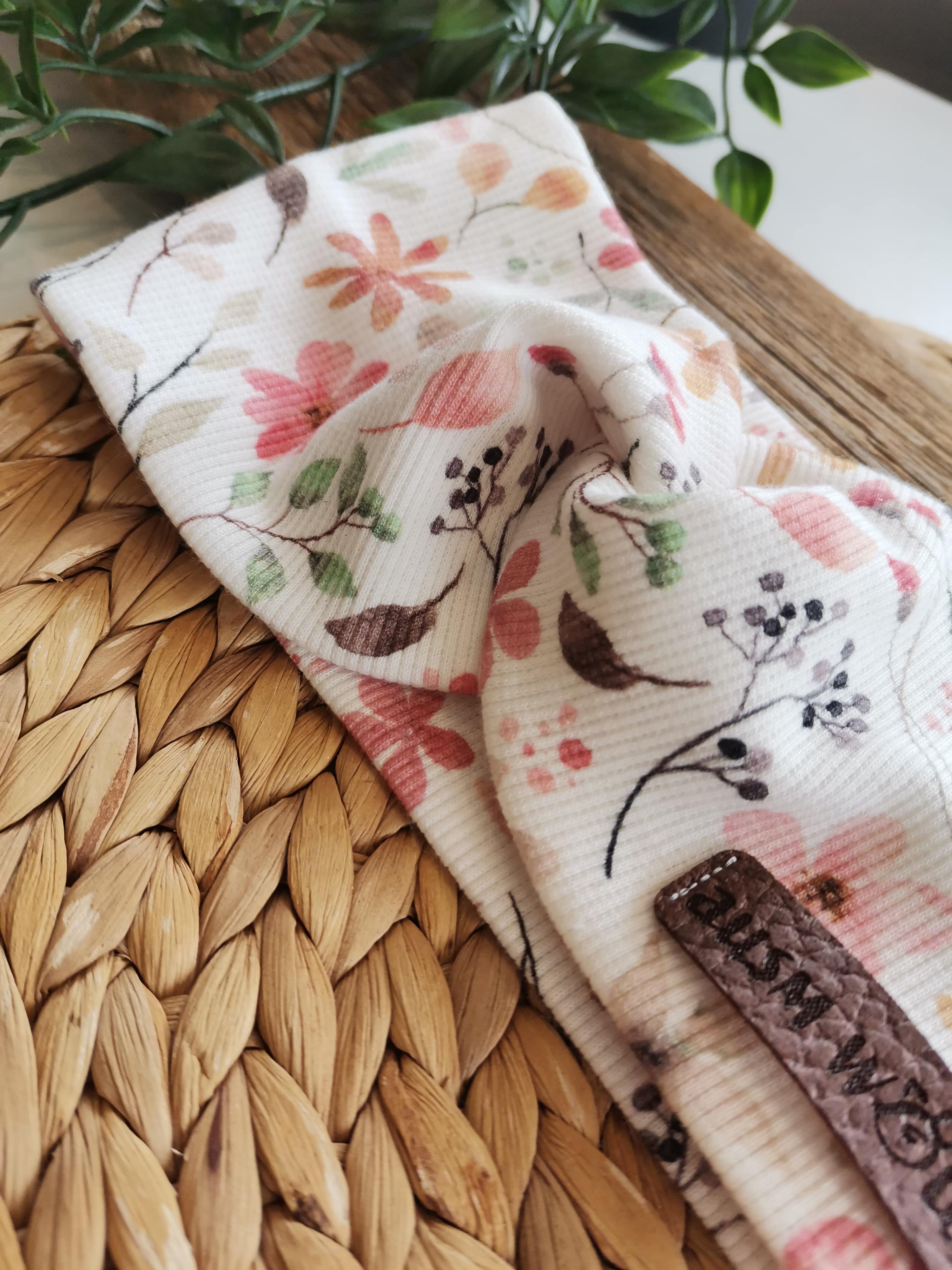 Knotenstirnband "Blütentanz"